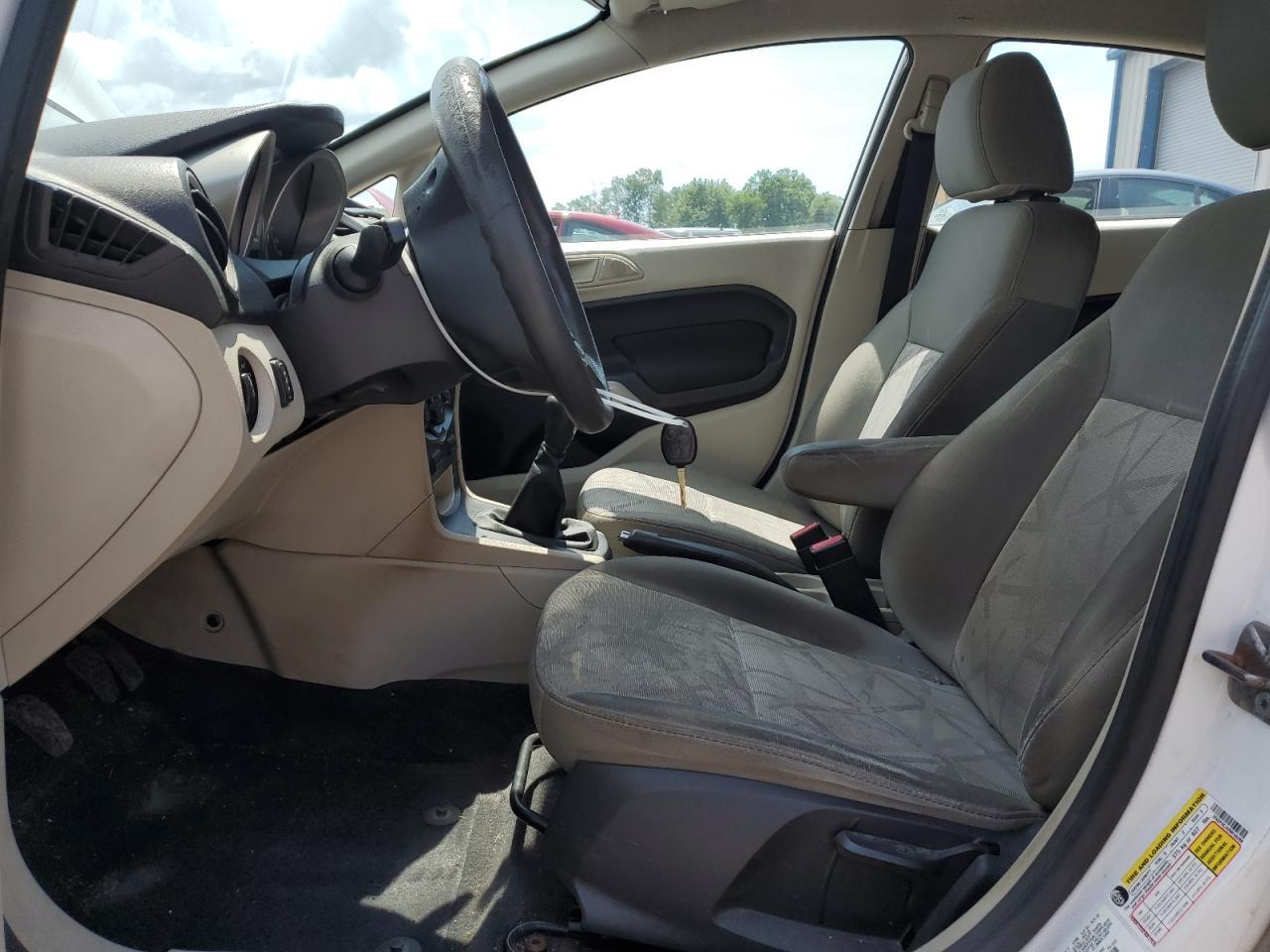 2013 Ford Fiesta Se - Image 7