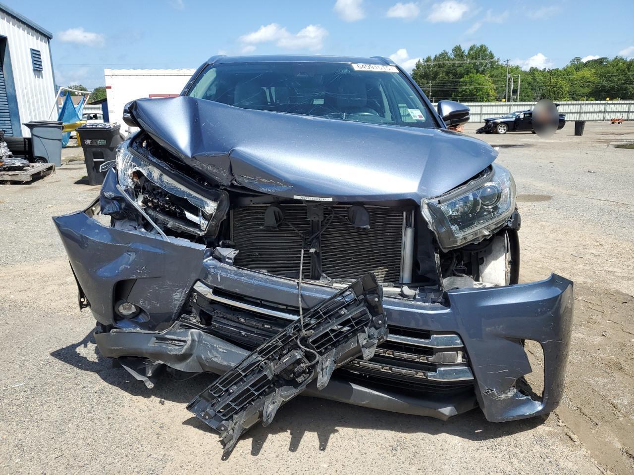 2019 Toyota Highlander Limited - Image 5