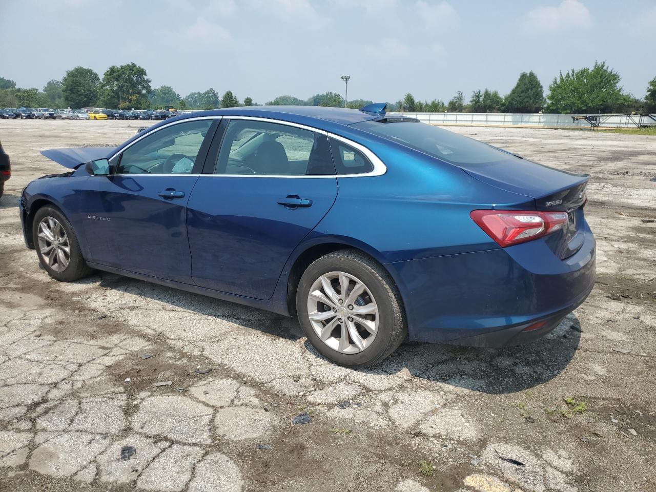 2019 Chevrolet Malibu Lt - Image 2