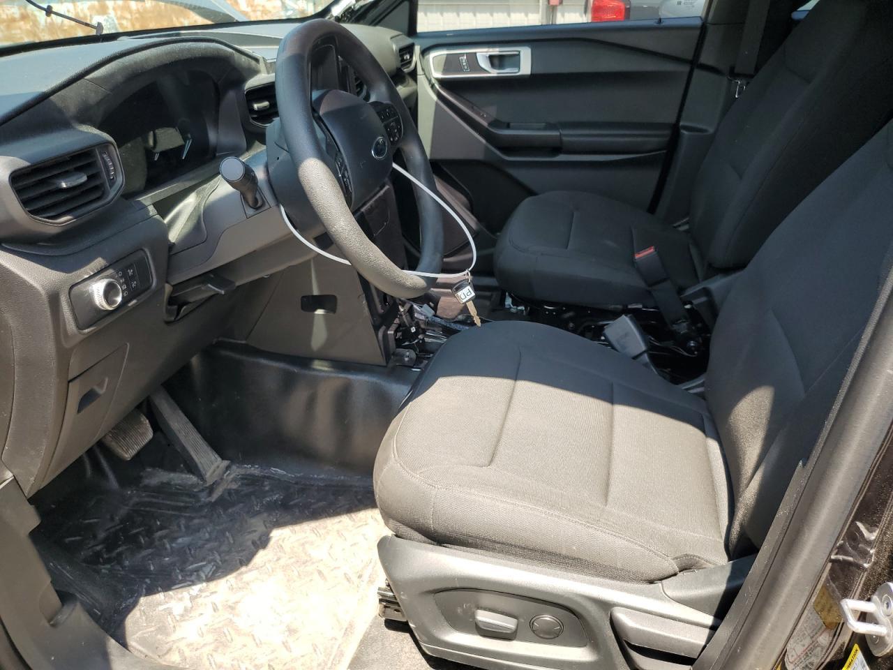 2021 Ford Explorer Police Interceptor - Image 7