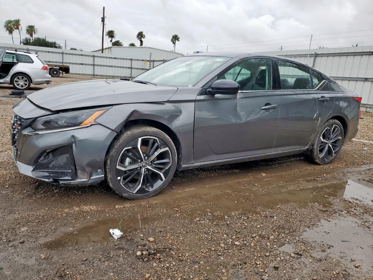2025 Nissan Altima Sr