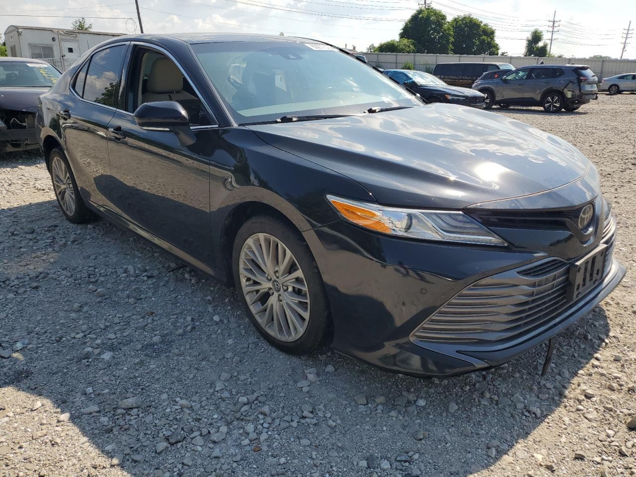 2018 Toyota Camry L - Фото 4