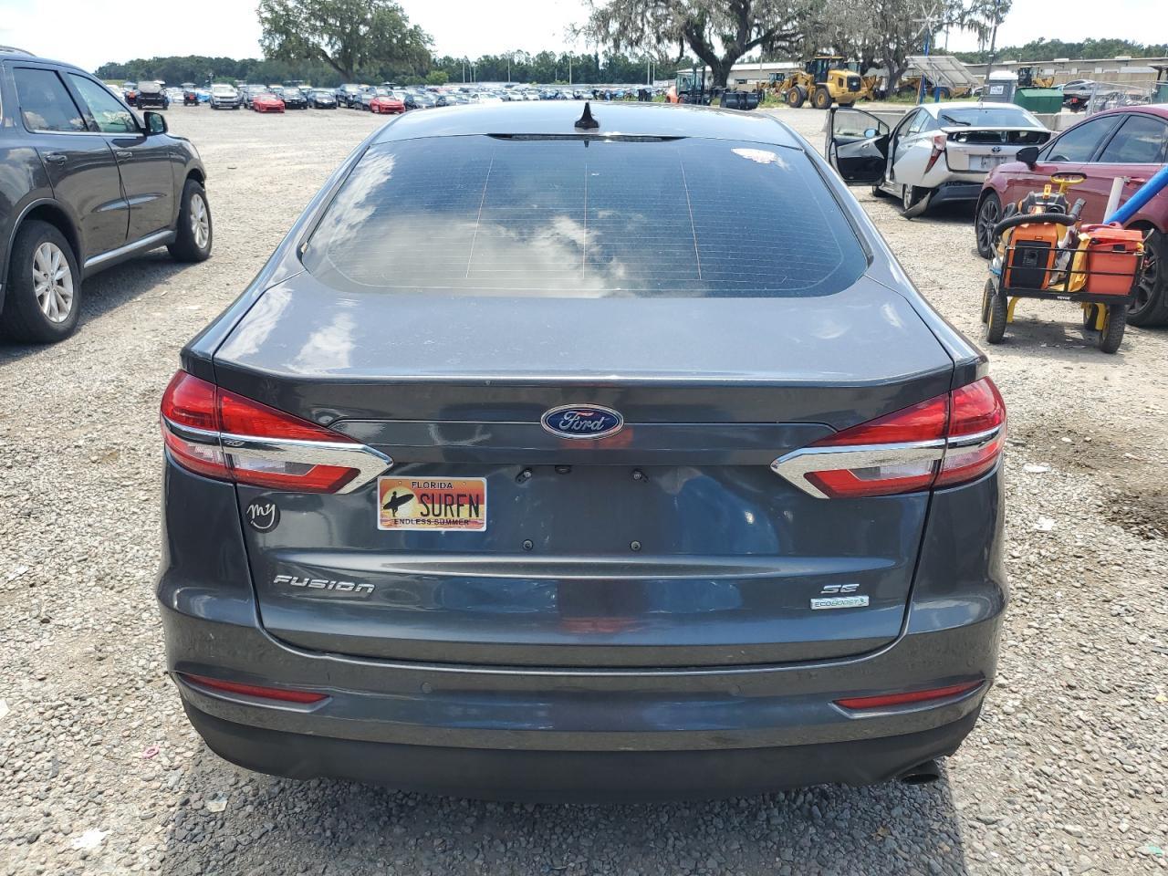 2020 Ford Fusion Se - Фото 6