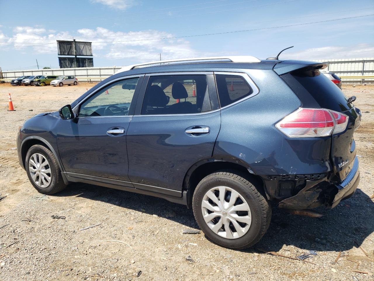 2016 Nissan Rogue S - Фото 2