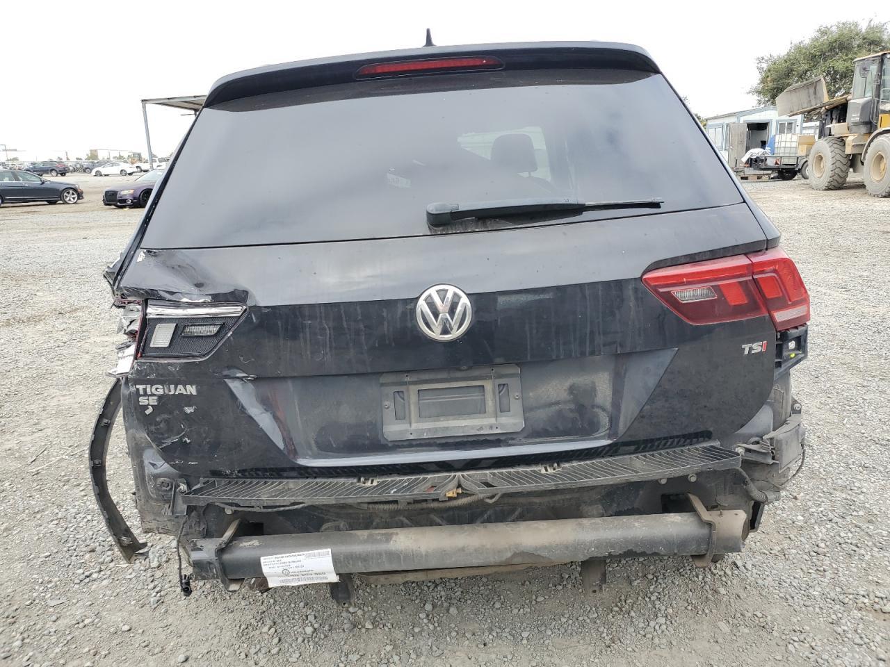 2018 Volkswagen Tiguan Se - Фото 6