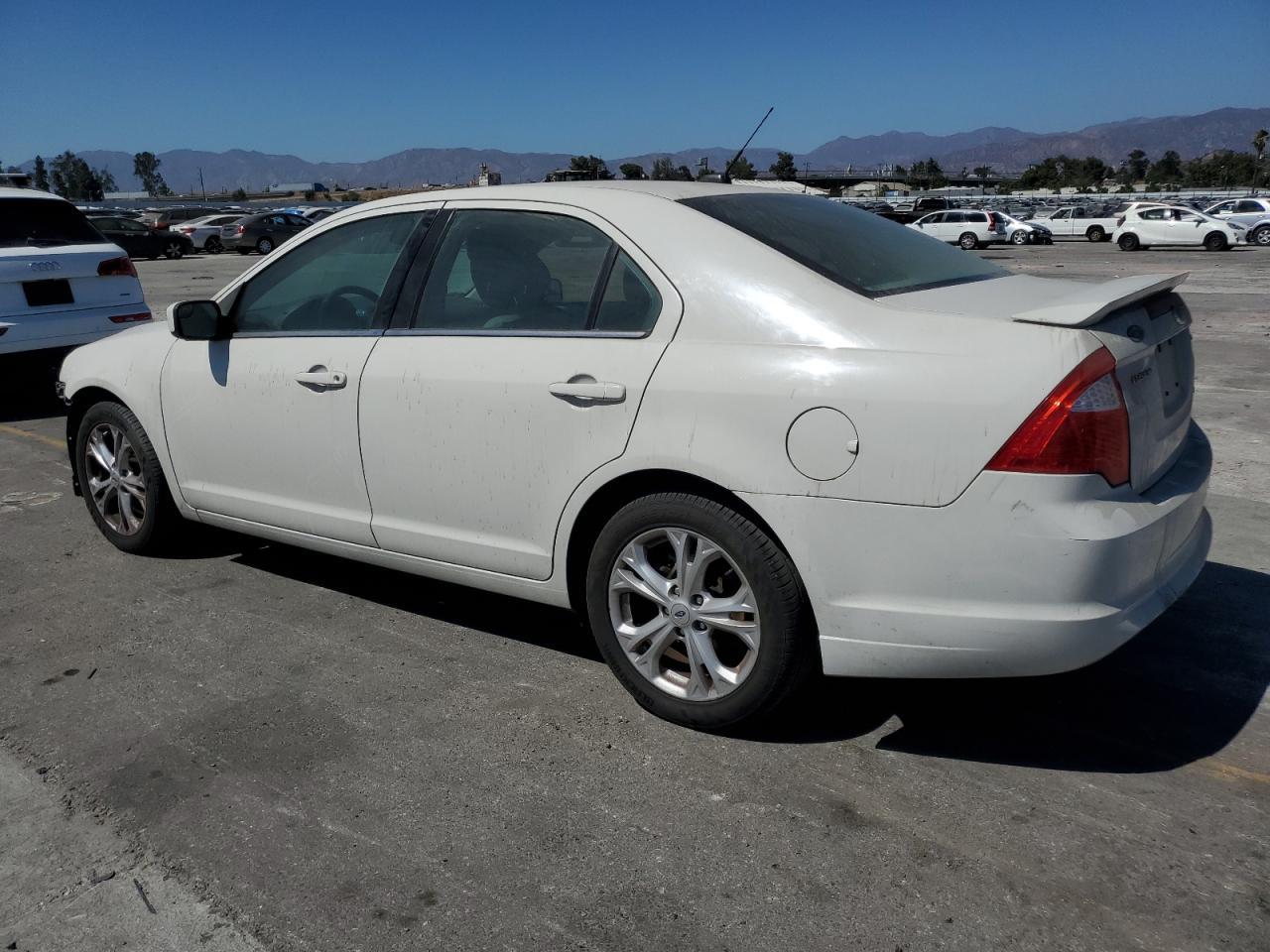 2012 Ford Fusion Se - Image 2