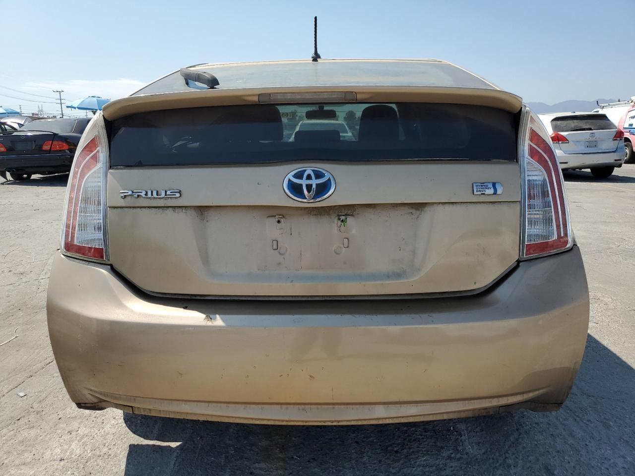 2014 Toyota Prius - Фото 6