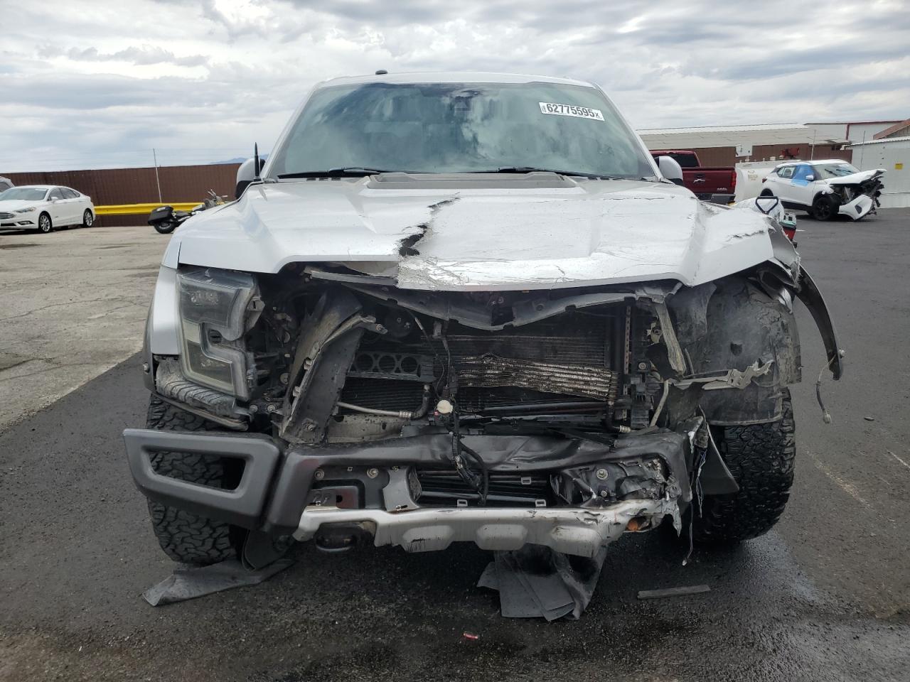 2017 Ford F150 Raptor - Фото 5