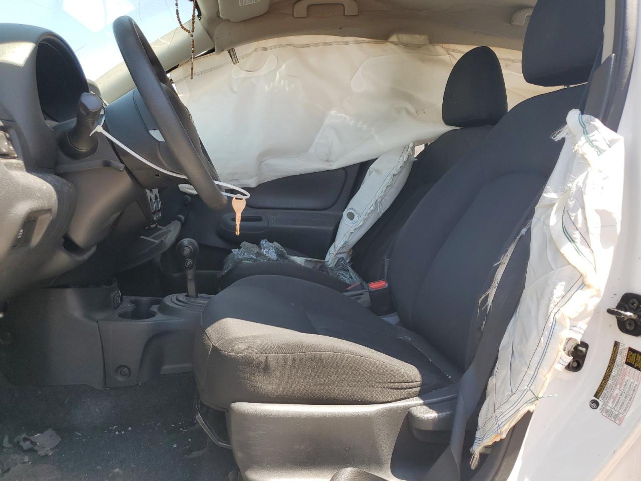 2019 Nissan Versa S - Фото 7