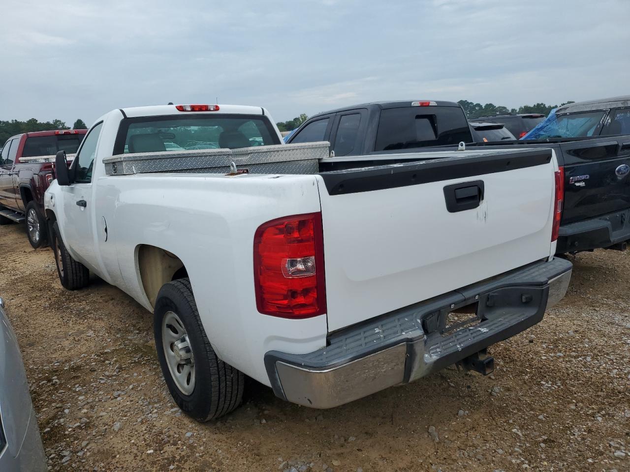 2013 Chevrolet Silverado C1500 - Фото 2