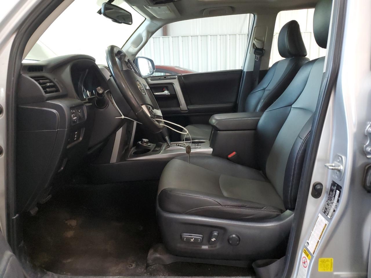 2014 Toyota 4Runner Sr5 - Image 7