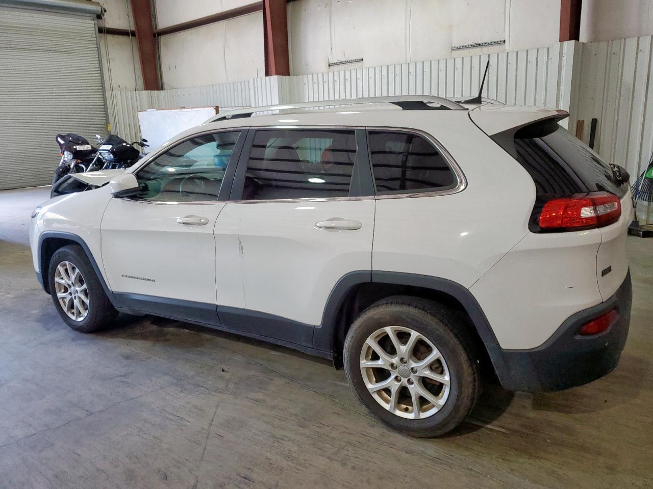 2017 Jeep Cherokee Latitude - Фото 2