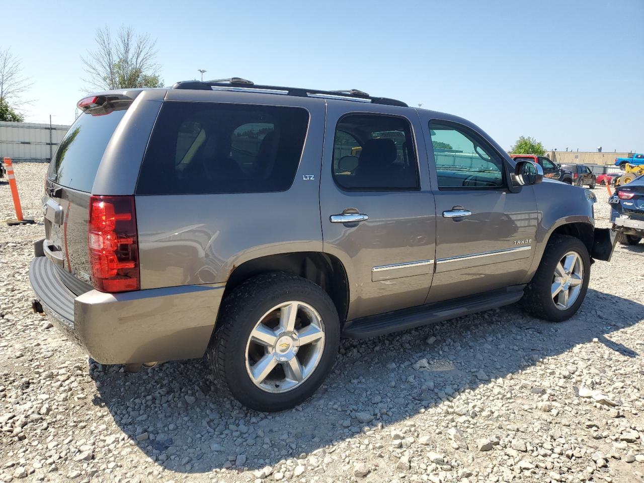2011 Chevrolet Tahoe K1500 Ltz - Image 3