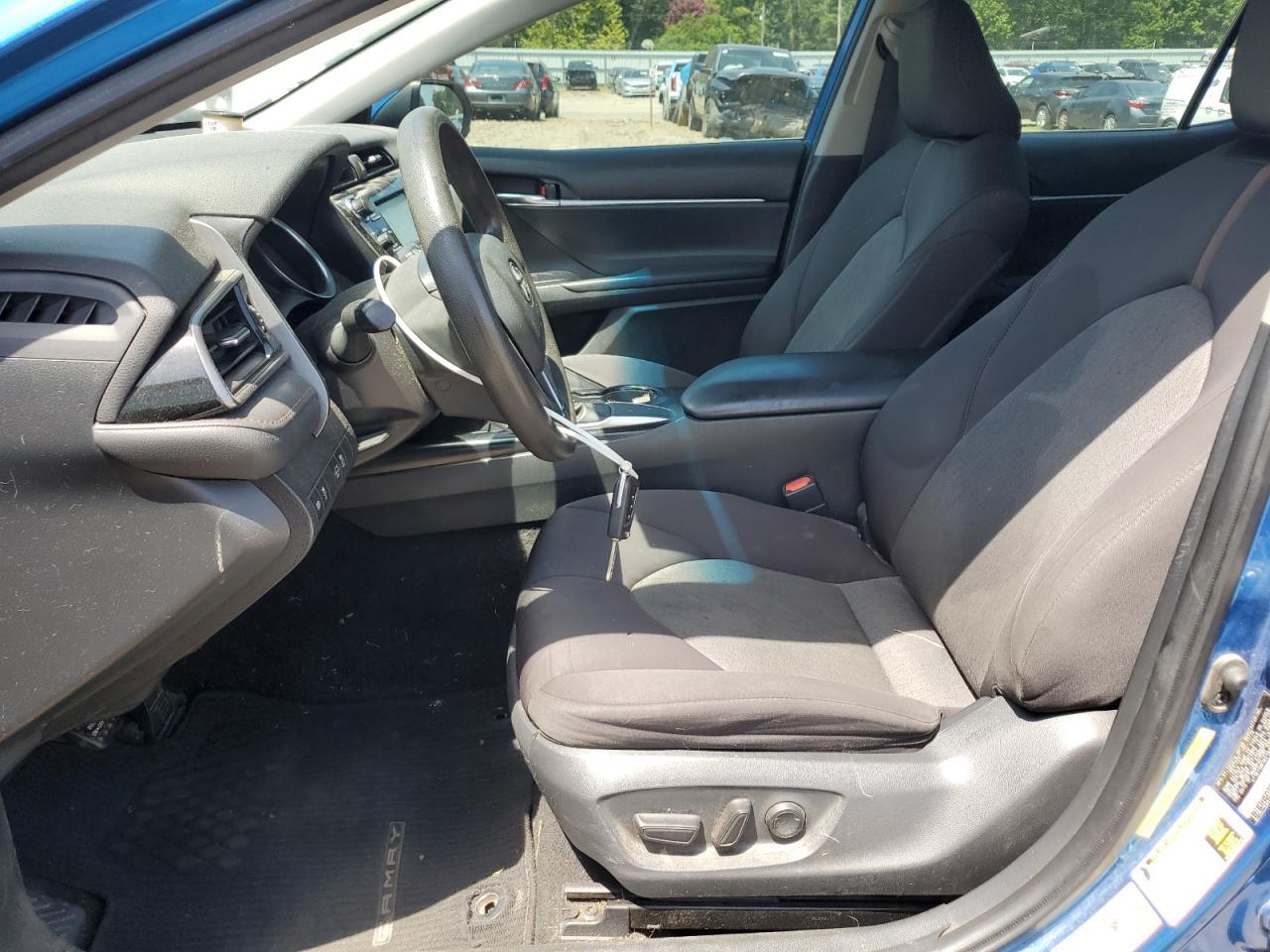 2019 Toyota Camry L - Image 7