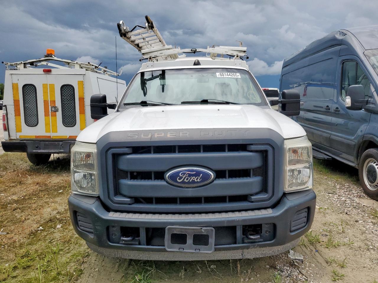 2013 Ford F350 Super Duty - Фото 5