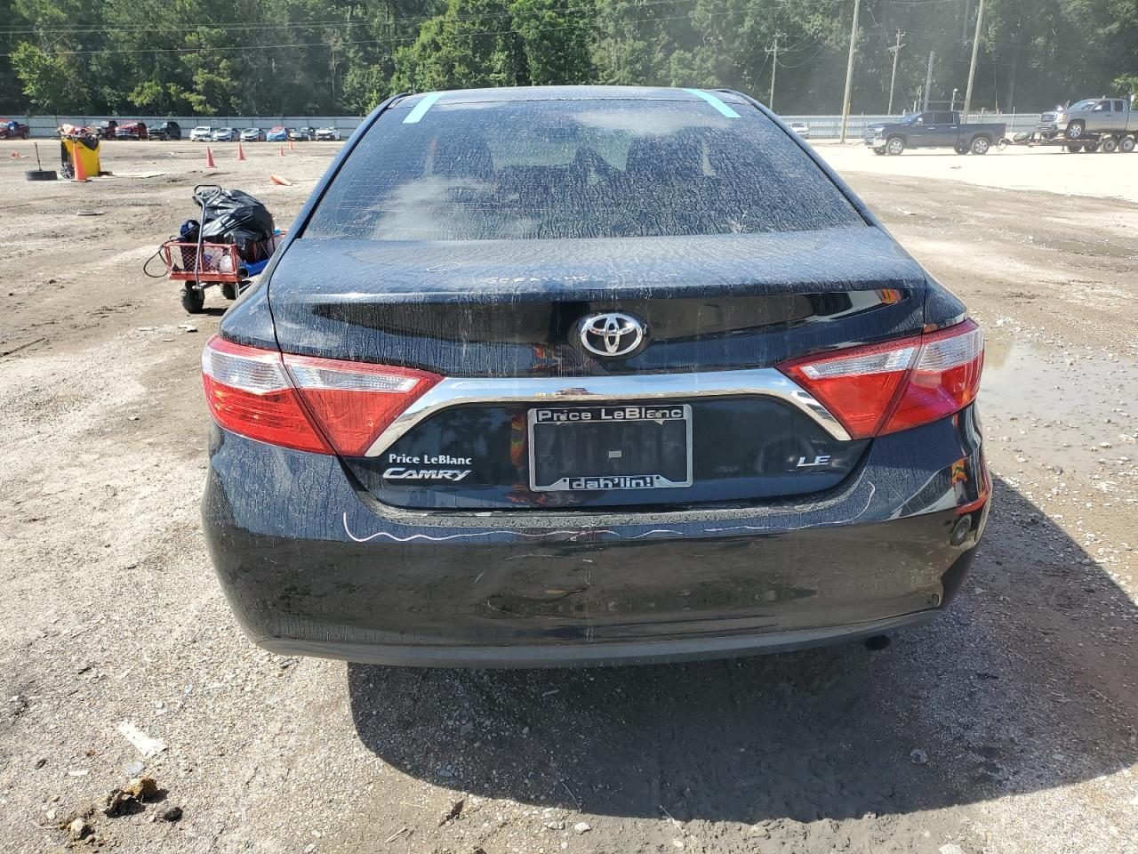 2016 Toyota Camry Le - Фото 6