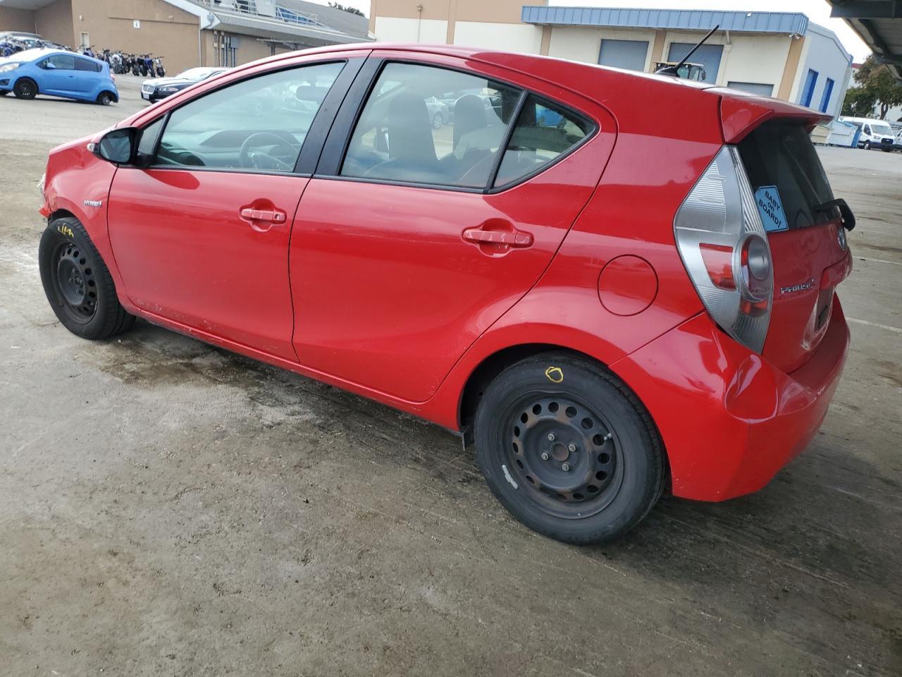 2013 Toyota Prius C - Фото 2