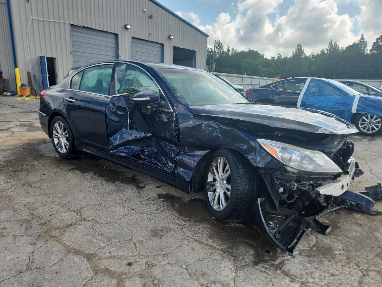 2012 Hyundai Genesis 3.8L - Image 4