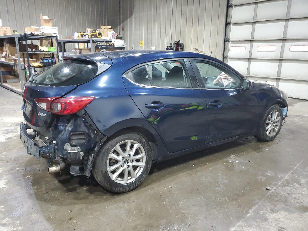 2016 Mazda 3 Touring - Image 3