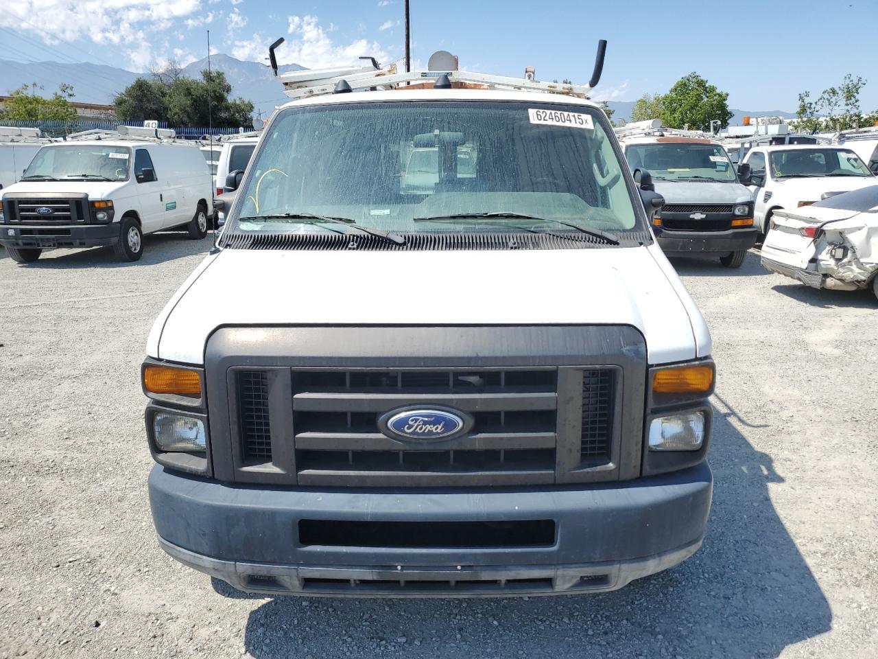 2011 Ford Econoline E250 Van - Image 5