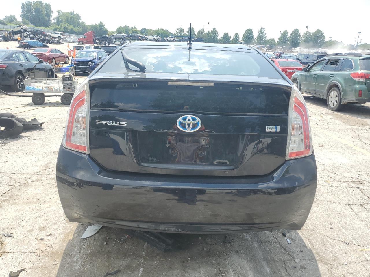 2012 Toyota Prius - Фото 6