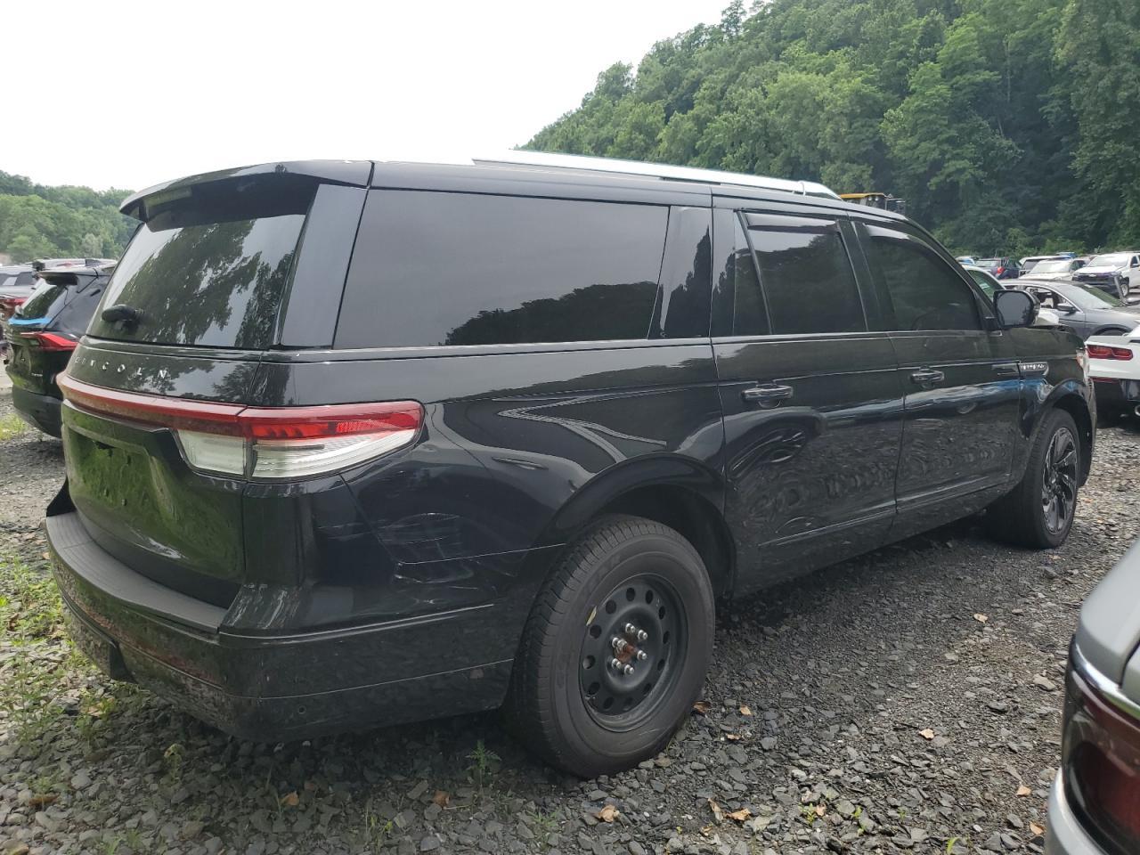 2023 Lincoln Navigator L Reserve - Фото 3