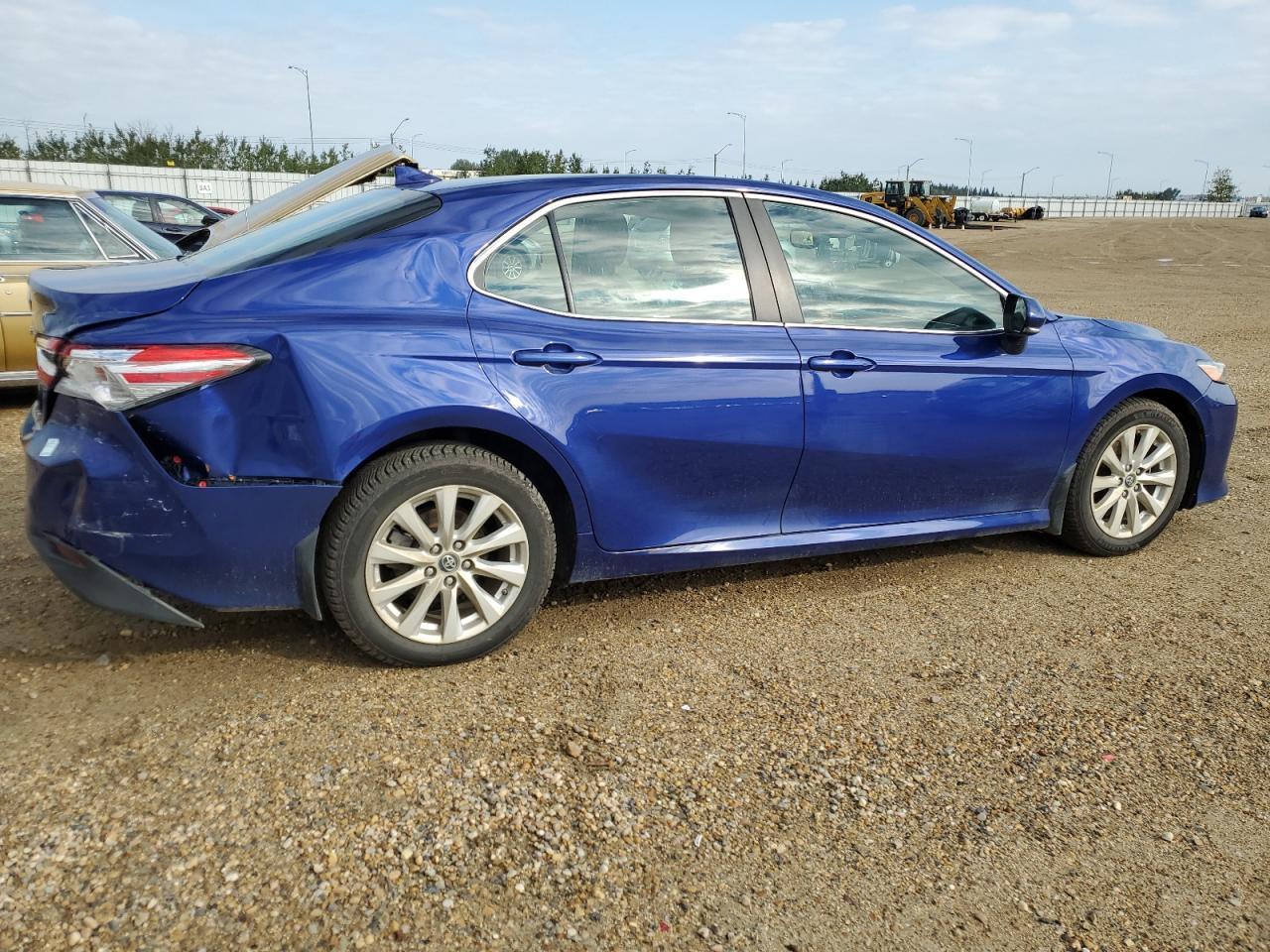 2018 Toyota Camry L - Фото 3