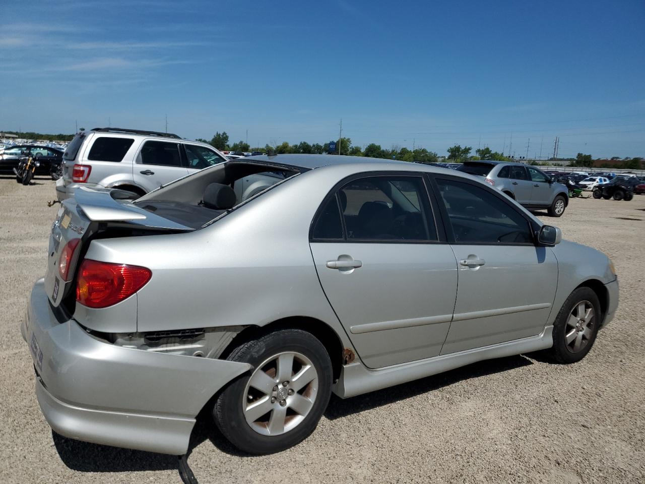 2003 Toyota Corolla Ce - Фото 3