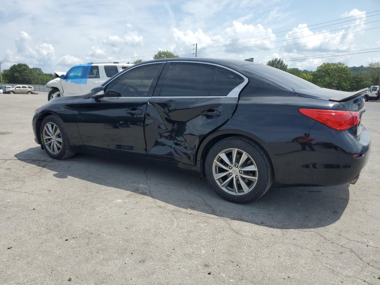 2017 Infiniti Q50 Premium - Фото 2