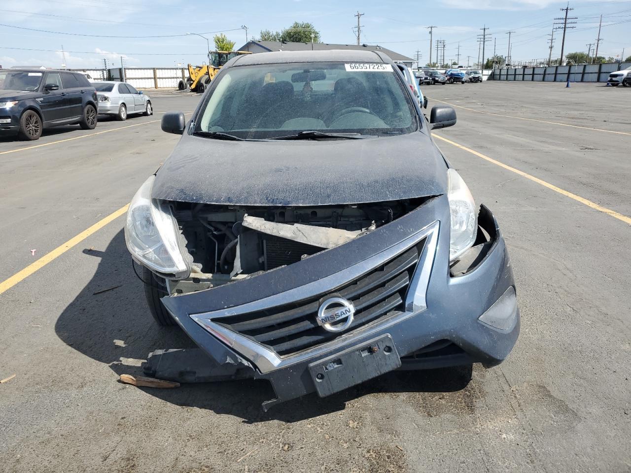 2015 Nissan Versa S - Фото 5