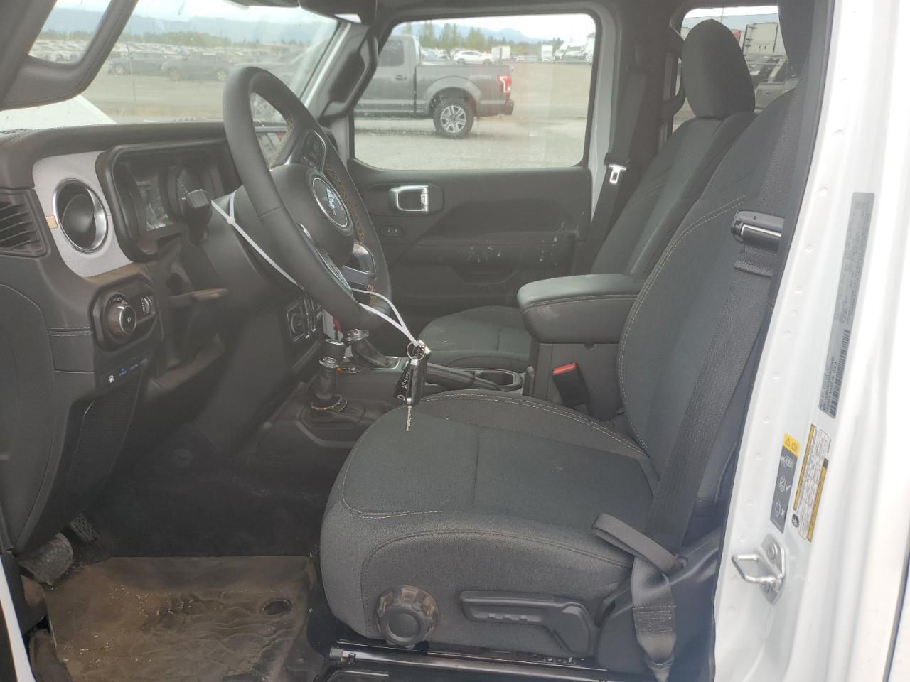 2024 Jeep Wrangler Sahara 4Xe - Image 7