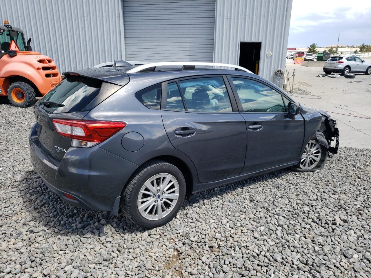 2018 Subaru Impreza Premium - Фото 3