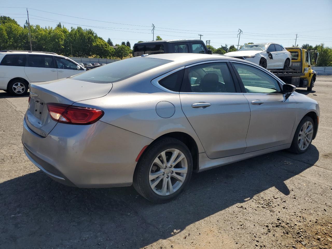 2016 Chrysler 200 Limited - Фото 3