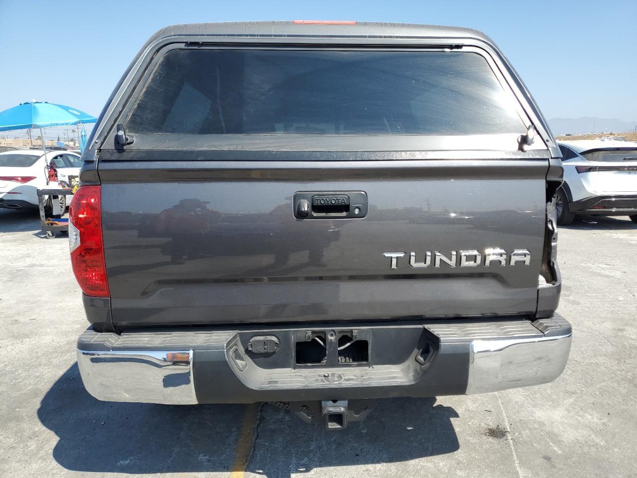 2015 Toyota Tundra Double Cab Sr - Image 6