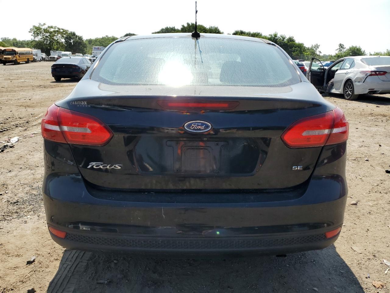 2016 Ford Focus Se - Фото 6