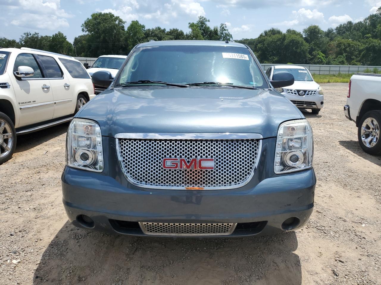 2009 GMC Yukon Sle - Image 5