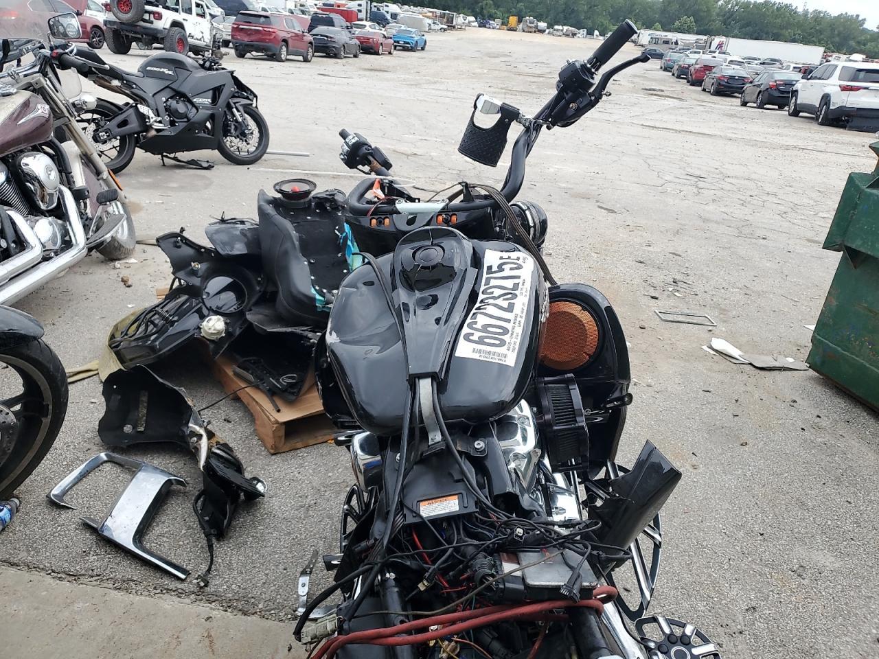 2017 Harley Davidson Flhx Street Glide - Фото 6