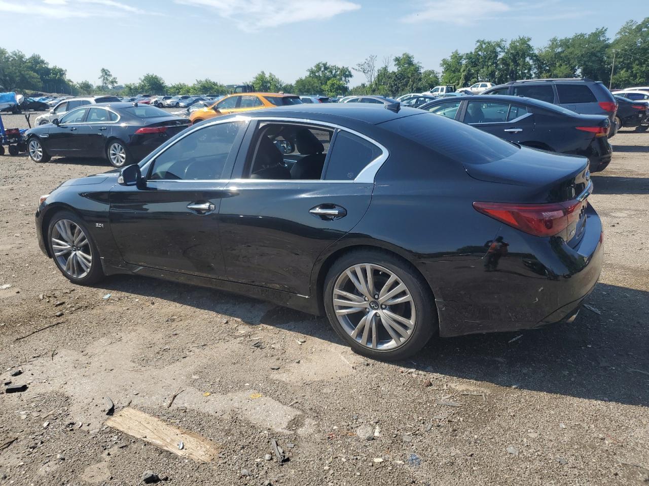 2018 Infiniti Q50 Luxe - Image 2