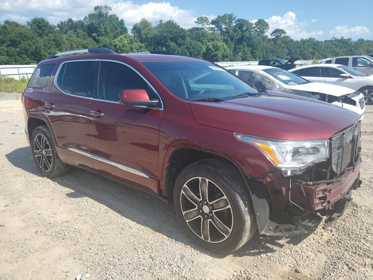 2017 GMC Acadia Denali - Фото 4