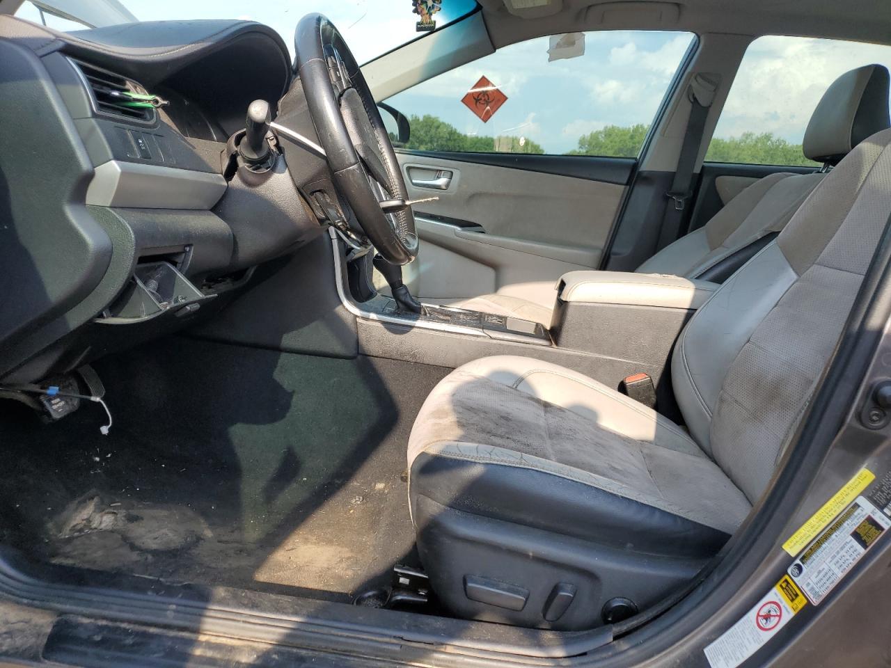 2015 Toyota Camry Le - Image 7