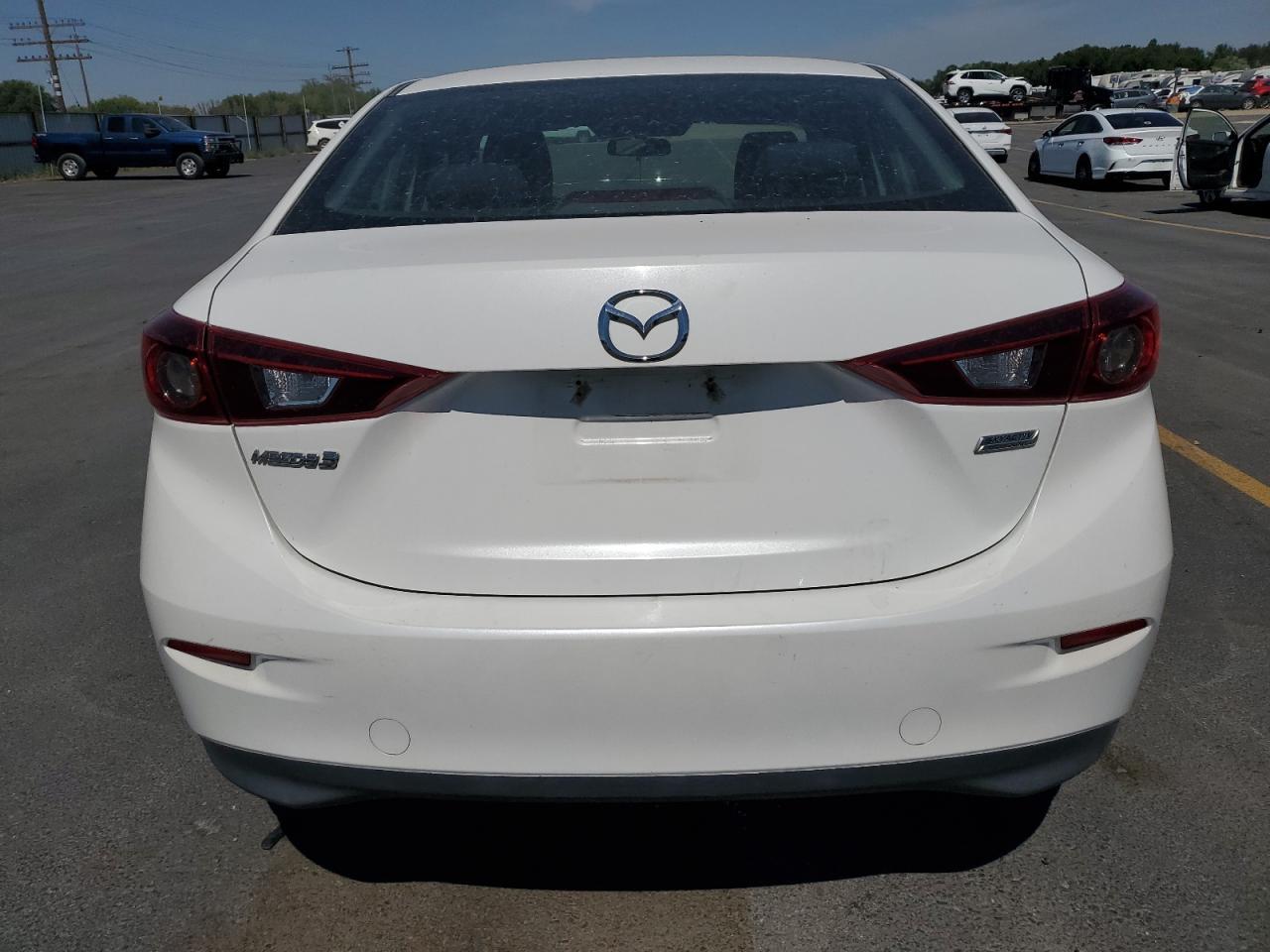 2015 Mazda 3 Sport - Image 6