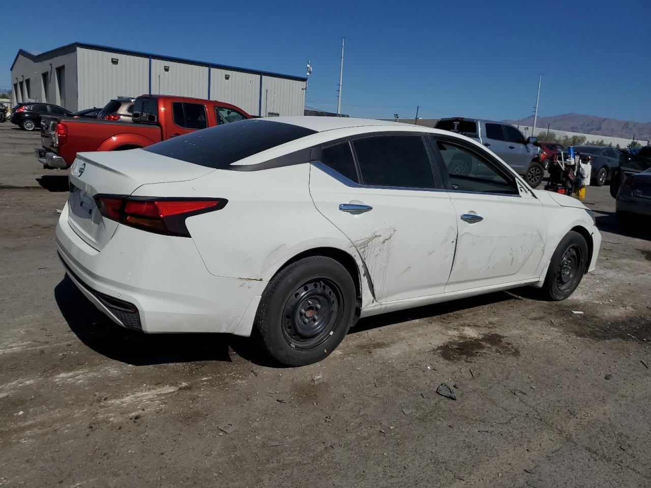 2024 Nissan Altima S - Image 3