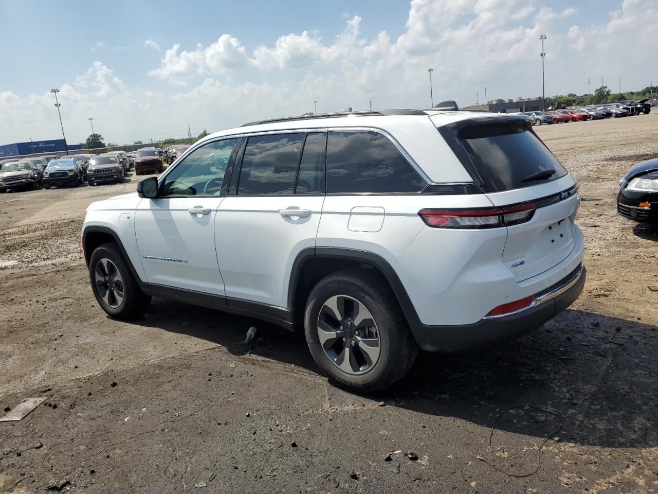 2025 Jeep Grand Cherokee 4Xe - Фото 2