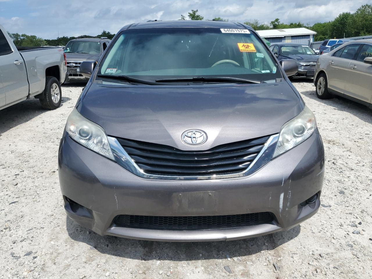 2013 Toyota Sienna Le - Фото 5