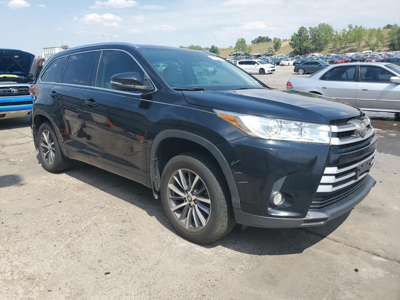 2018 Toyota Highlander Se - Image 4