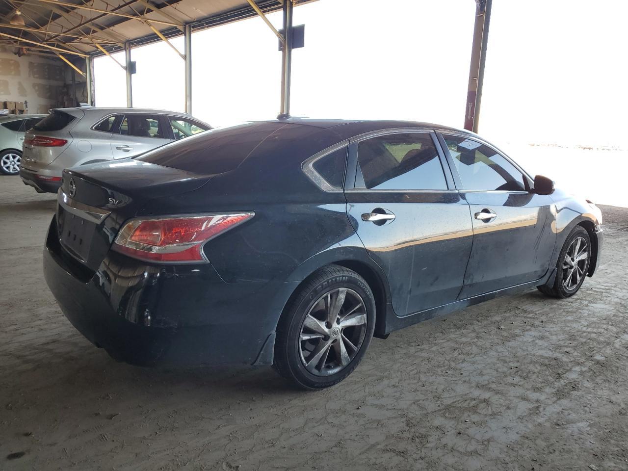 2015 Nissan Altima 2.5 - Image 3