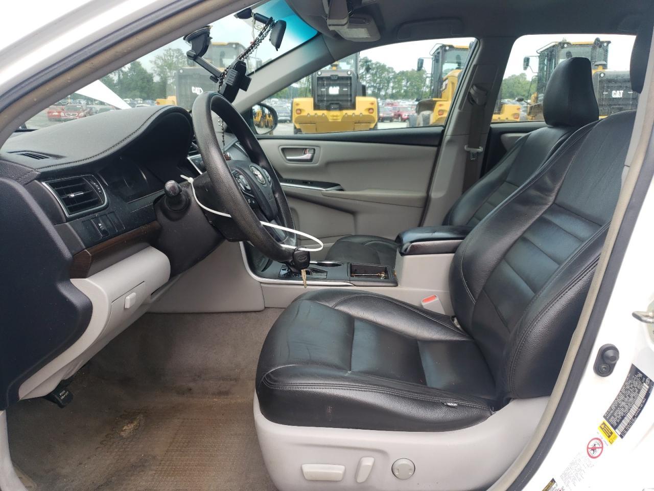 2016 Toyota Camry Le - Image 7