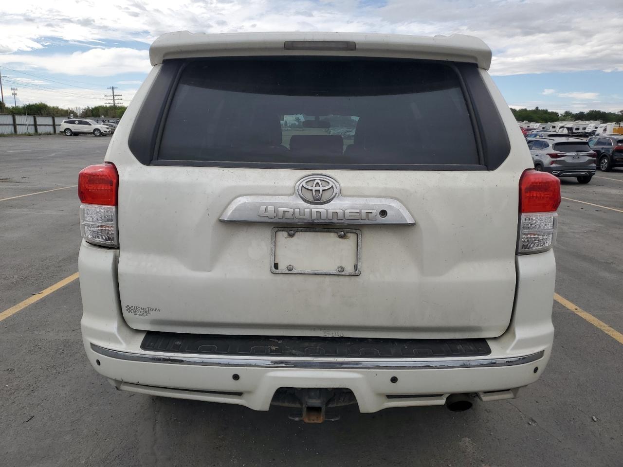 2011 Toyota 4Runner Sr5 - Image 6