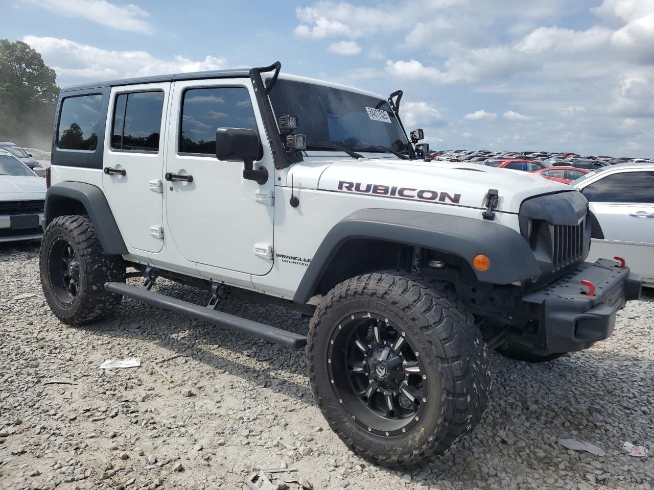 2015 Jeep Wrangler Unlimited Rubicon - Image 4