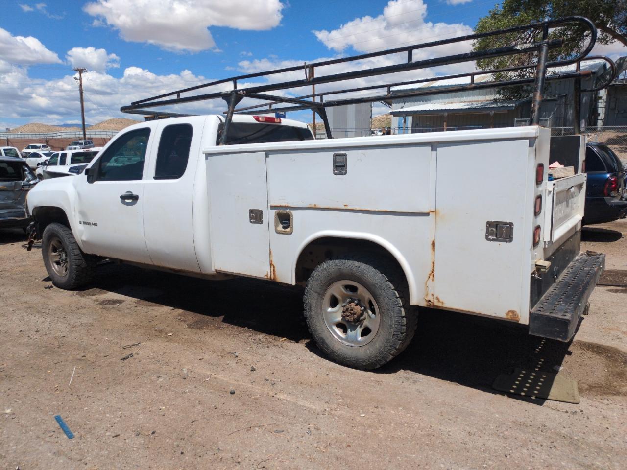 2007 Chevrolet Silverado K2500 Heavy Duty - Image 2